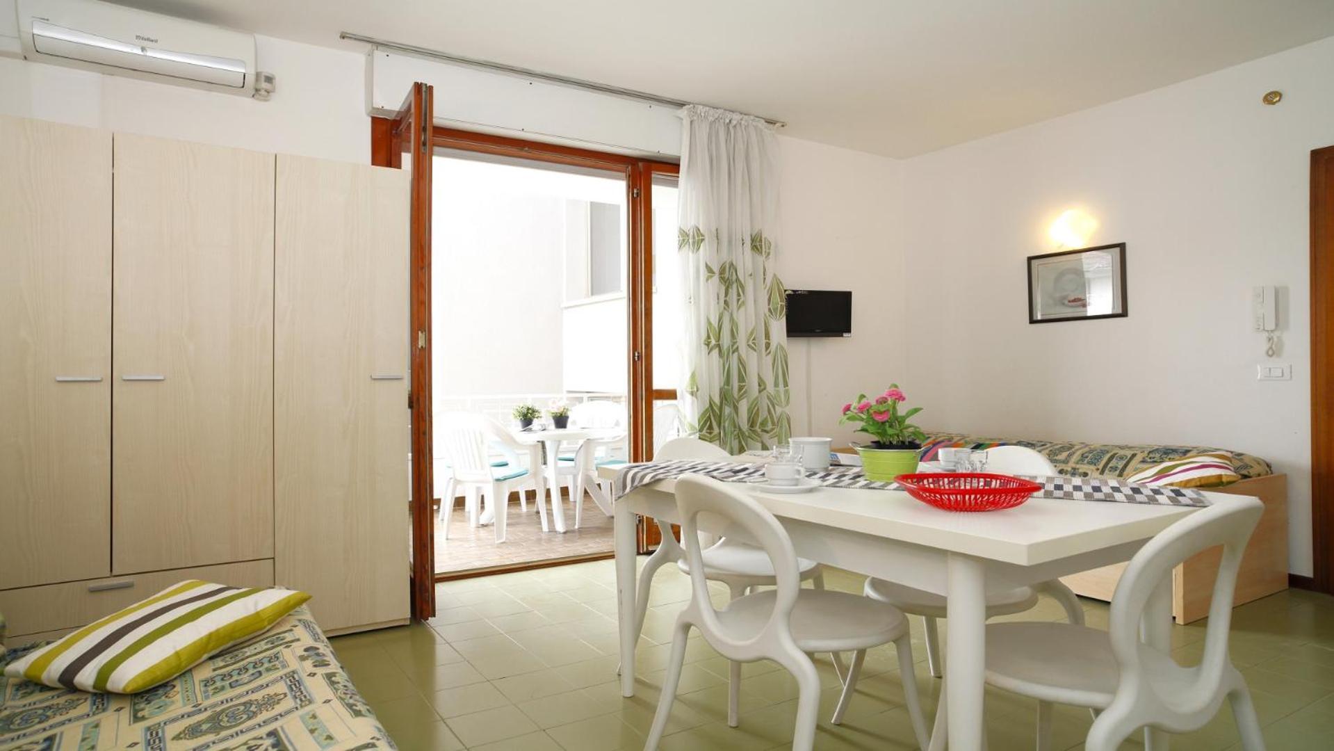 Residenza Gardenia Apartment Lignano Sabbiadoro Exterior foto